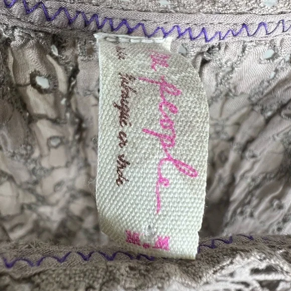 Free People I Got My Eyelet On You Crochet Eyelet Top in Taupe Size Medium - Picture 9 of 10